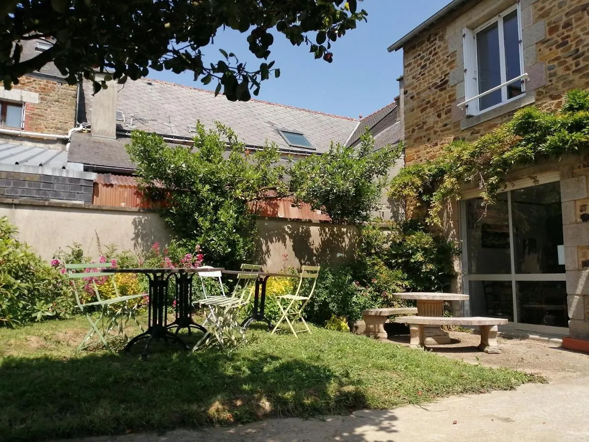 Guilliers Hortense צרפת